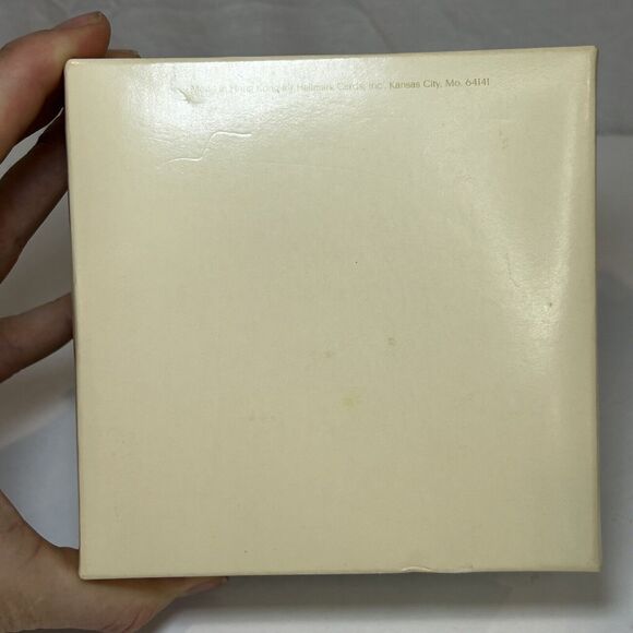 Hallmark Keepsake Ornament "Skaters Carousel" #4 In Series 1981 Christmas - Picture 3 of 8